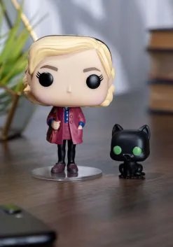 Pop! & Buddy: Chilling Adventures Of Sabrina - Sabrina With Salem Figure